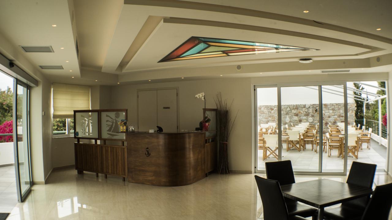 Junior Hotel Iria