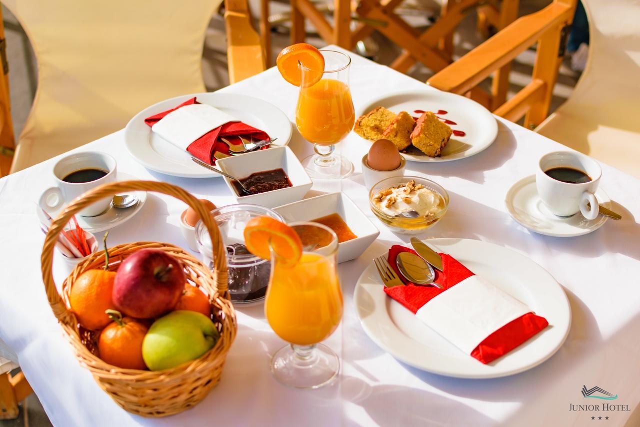 Junior Hotel 3*